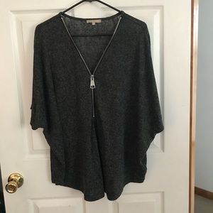 Blouse Black/Gray Zipper